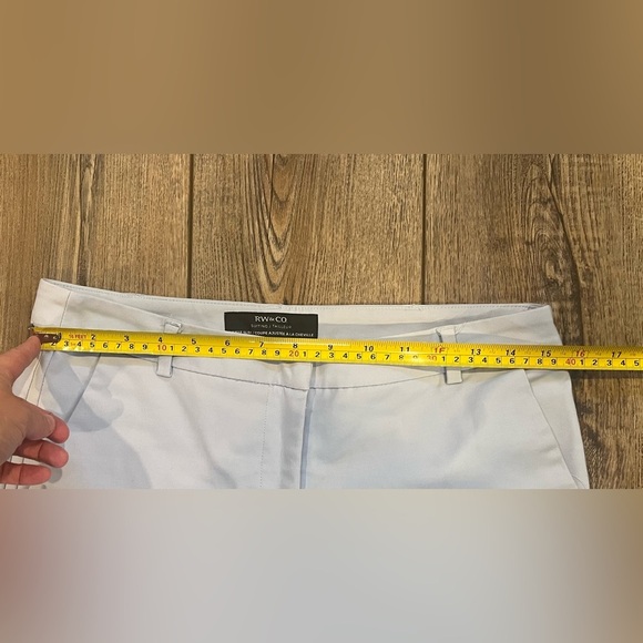 RW&CO. Light Blue suiting ankle slim size 6 Pants - Picture 4 of 5